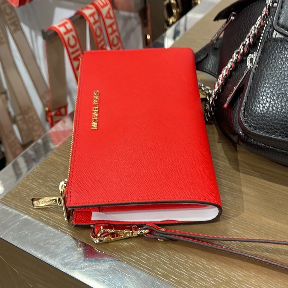 Michael Kors Jet Set Travel Large Double Zip Leather Wristlet phone holder NWT